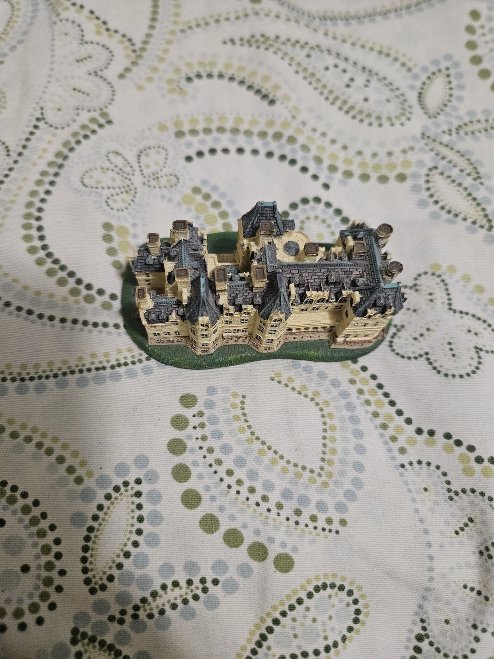 Miniature Castle Figurine Blue Roofs Cream Walls - Picture 2 of 7
